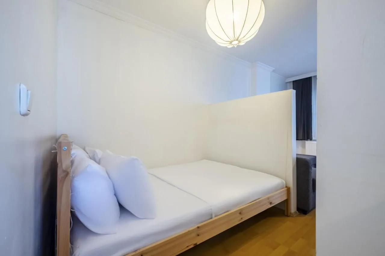 דירות איסטמבול Chic Studio Flat Near Trendy Locations In Beyoglu